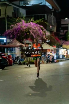 Runner Photo 1180771