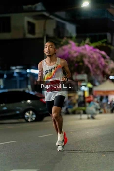 Runner Photo 1182398