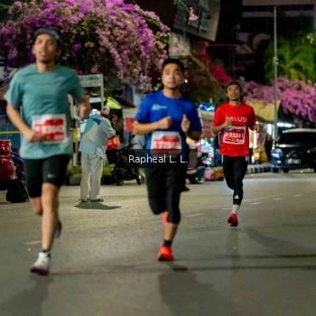 Runner Photo 1183470
