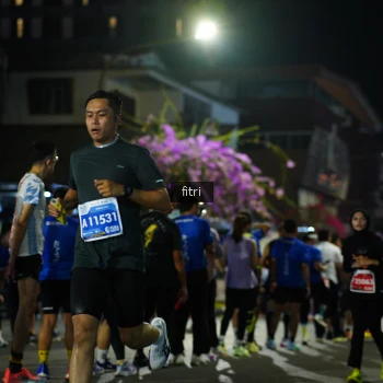 Runner Photo 1190680