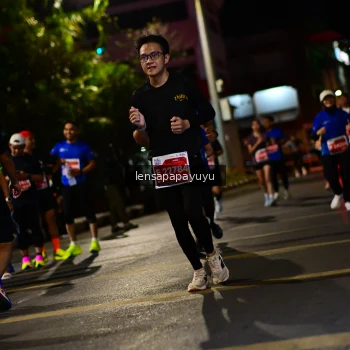 Runner Photo 1192540