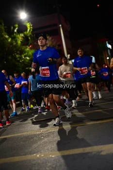 Runner Photo 1193347