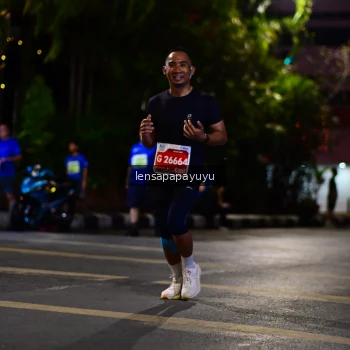 Runner Photo 1193810