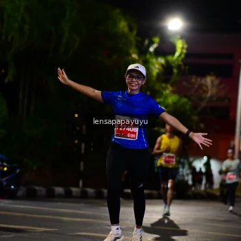 Runner Photo 1194156