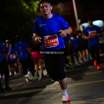 Runner Photo 1194301