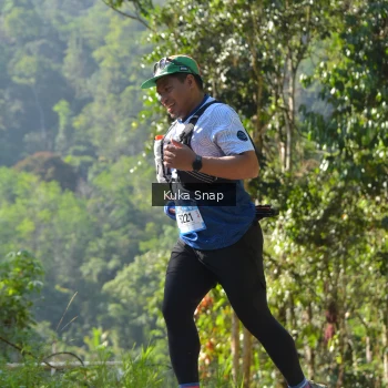 Runner Photo 1196140
