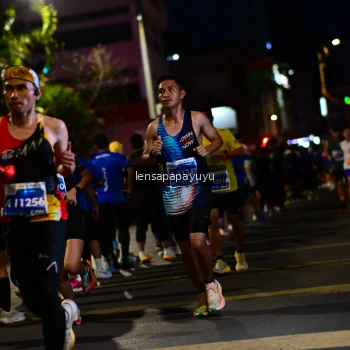 Runner Photo 1196548