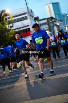 Runner Photo 1196552