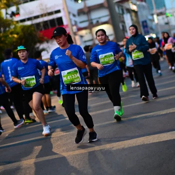 Runner Photo 1196638
