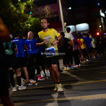 Runner Photo 1196711