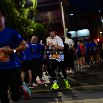 Runner Photo 1196998