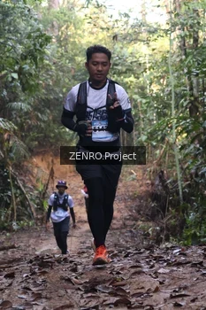 Runner Photo 1197752