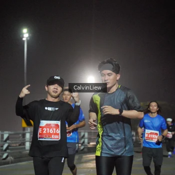 Runner Photo 1198534