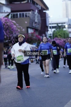 Runner Photo 1200080