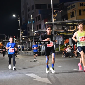 Runner Photo 1200122
