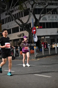 Runner Photo 1200208