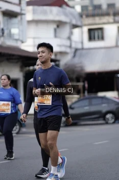 Runner Photo 1200746