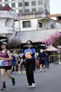 Runner Photo 1200765