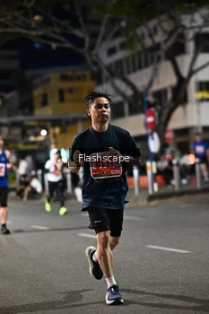 Runner Photo 1200960