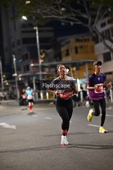 Runner Photo 1201005