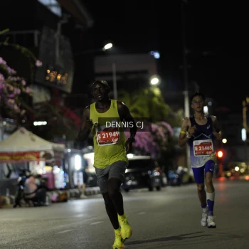 Runner Photo 1201030