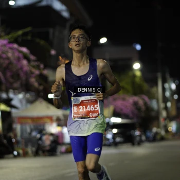 Runner Photo 1201040