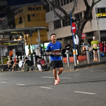 Runner Photo 1201123