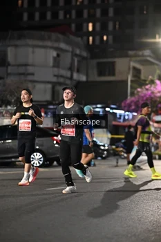 Runner Photo 1202012