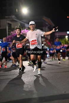 Runner Photo 1202181