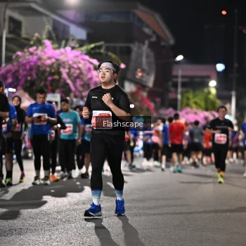 Runner Photo 1202530