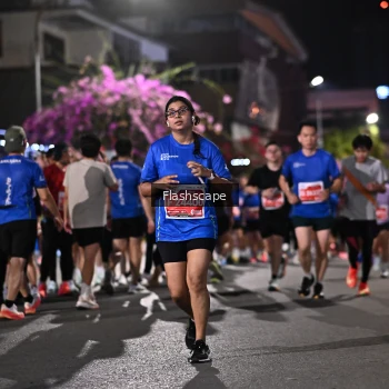 Runner Photo 1202640