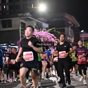 Runner Photo 1202807