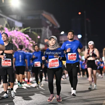 Runner Photo 1203050