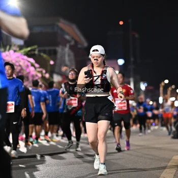 Runner Photo 1203052