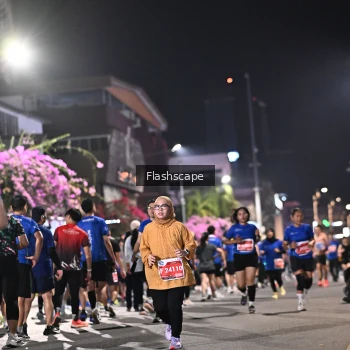 Runner Photo 1203323