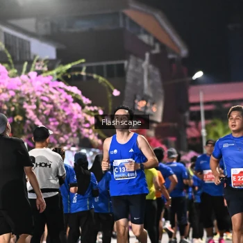 Runner Photo 1203596