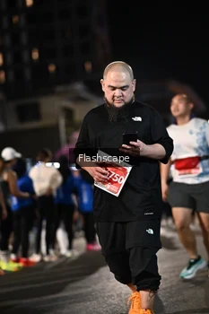 Runner Photo 1203805