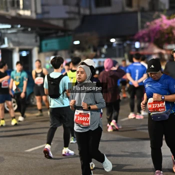 Runner Photo 1204250