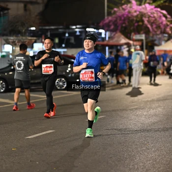Runner Photo 1204680