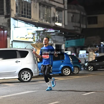Runner Photo 1205111