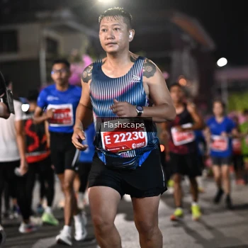 Runner Photo 1205130