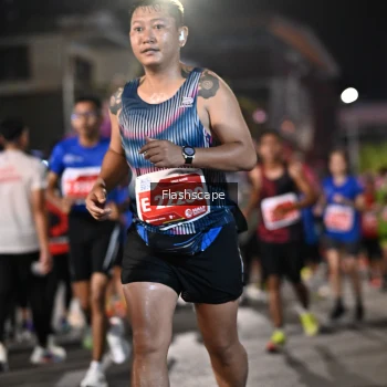Runner Photo 1205131