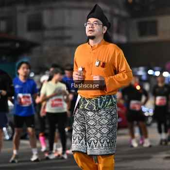 Runner Photo 1205555