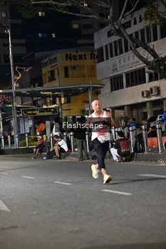 Runner Photo 1205618
