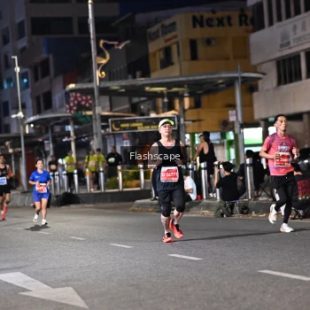 Runner Photo 1205678
