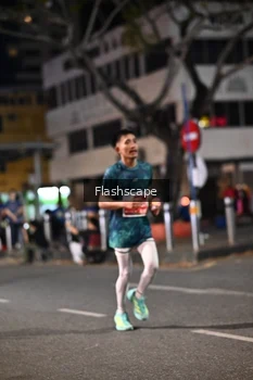 Runner Photo 1205810