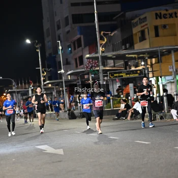Runner Photo 1206042