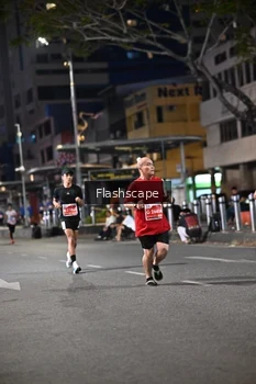 Runner Photo 1206101