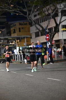 Runner Photo 1206372