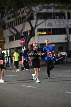 Runner Photo 1206373